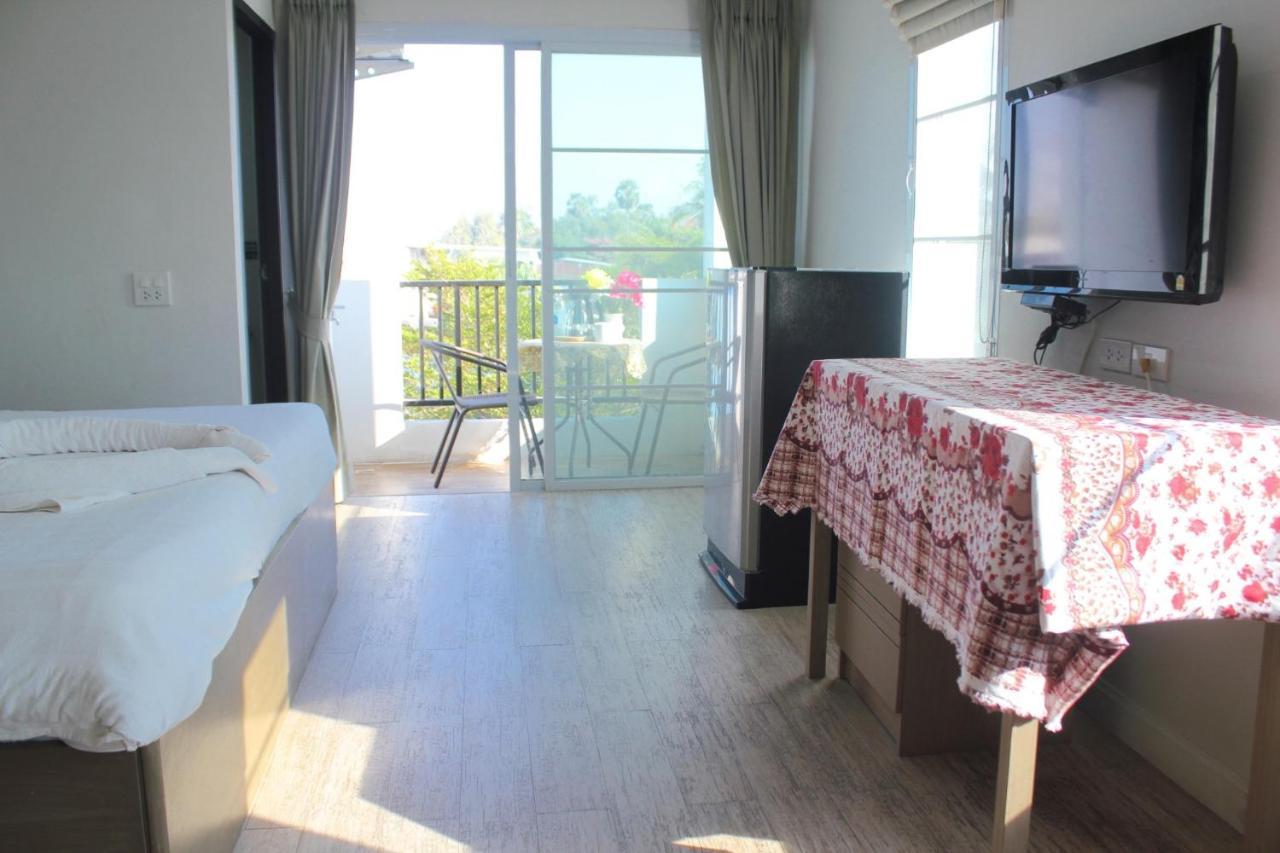 Plus Hotel Loei Exterior foto
