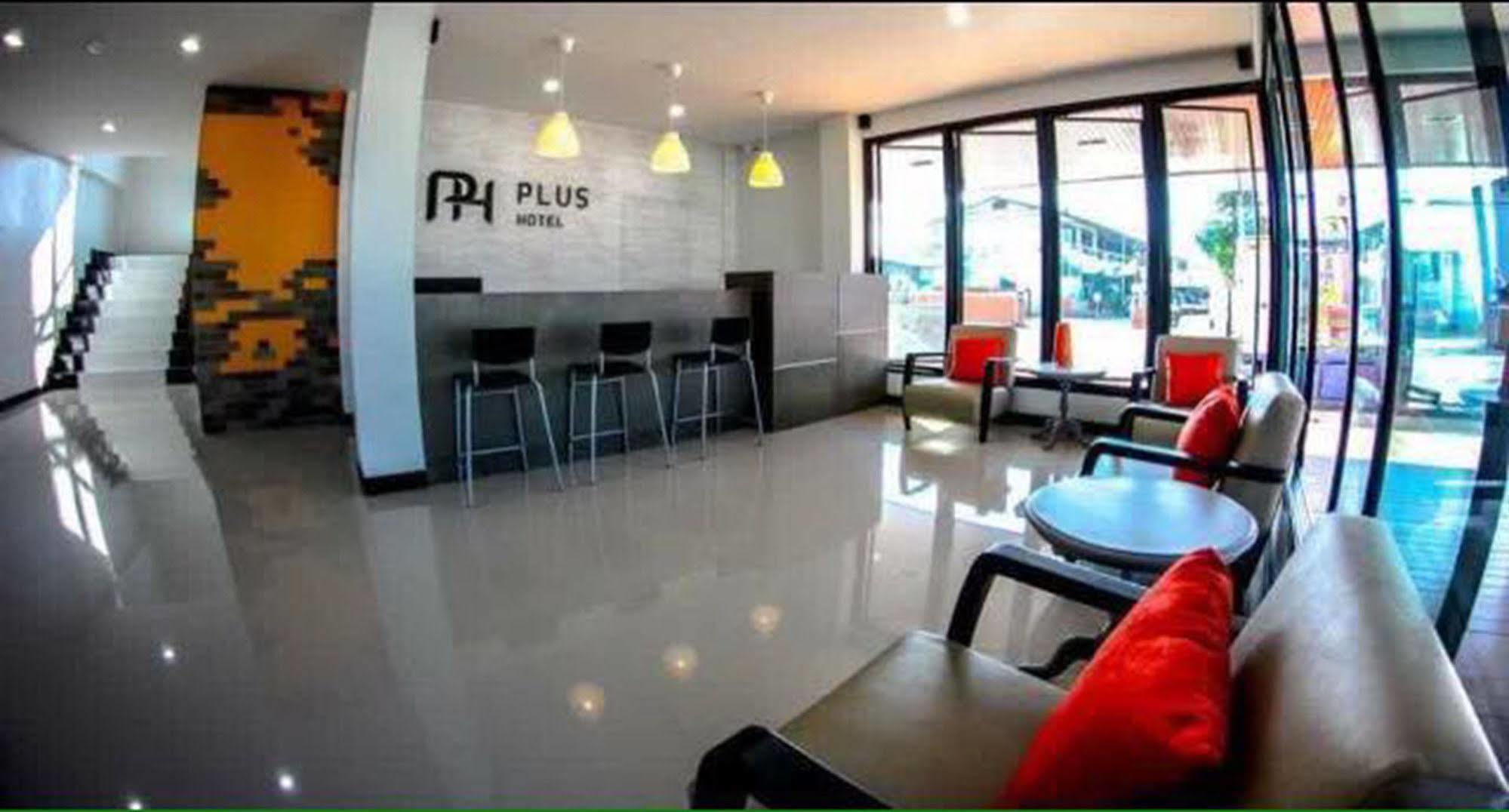 Plus Hotel Loei Exterior foto